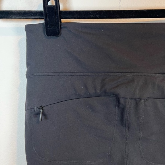 Athleta Womens Mid Rise Flat Iron Tux Leggings Black Moto Zip Pockets Stretch XS - Picture 8 of 11